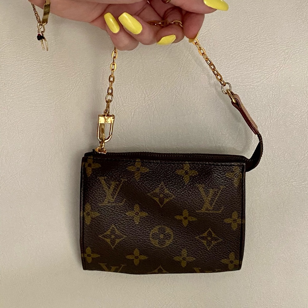 louis monogram small clutch wristlet coin purse